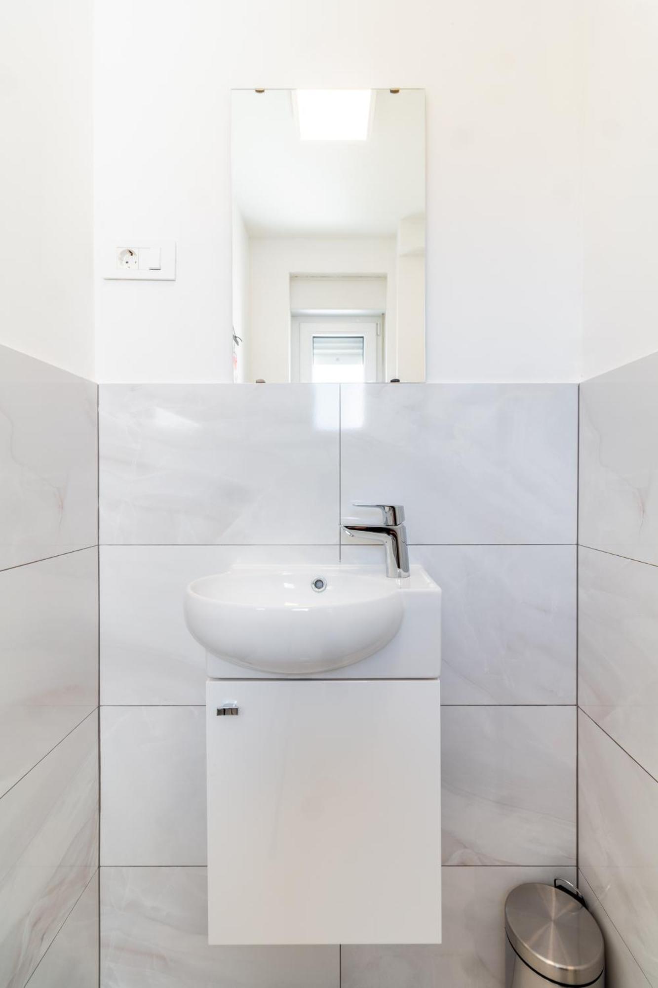 Apartmani Nela Kaštela Eksteriør bilde