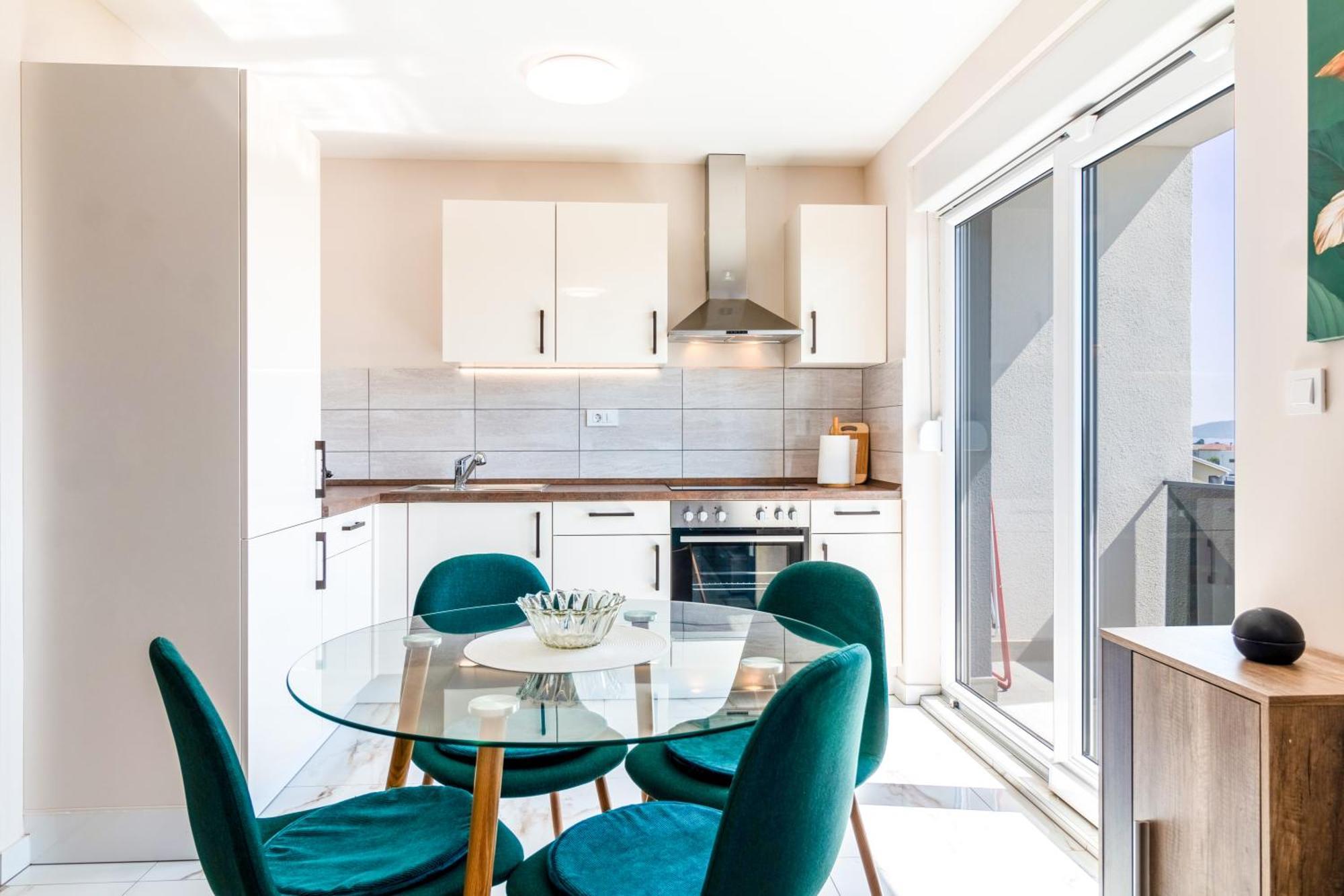 Apartmani Nela Kaštela Eksteriør bilde