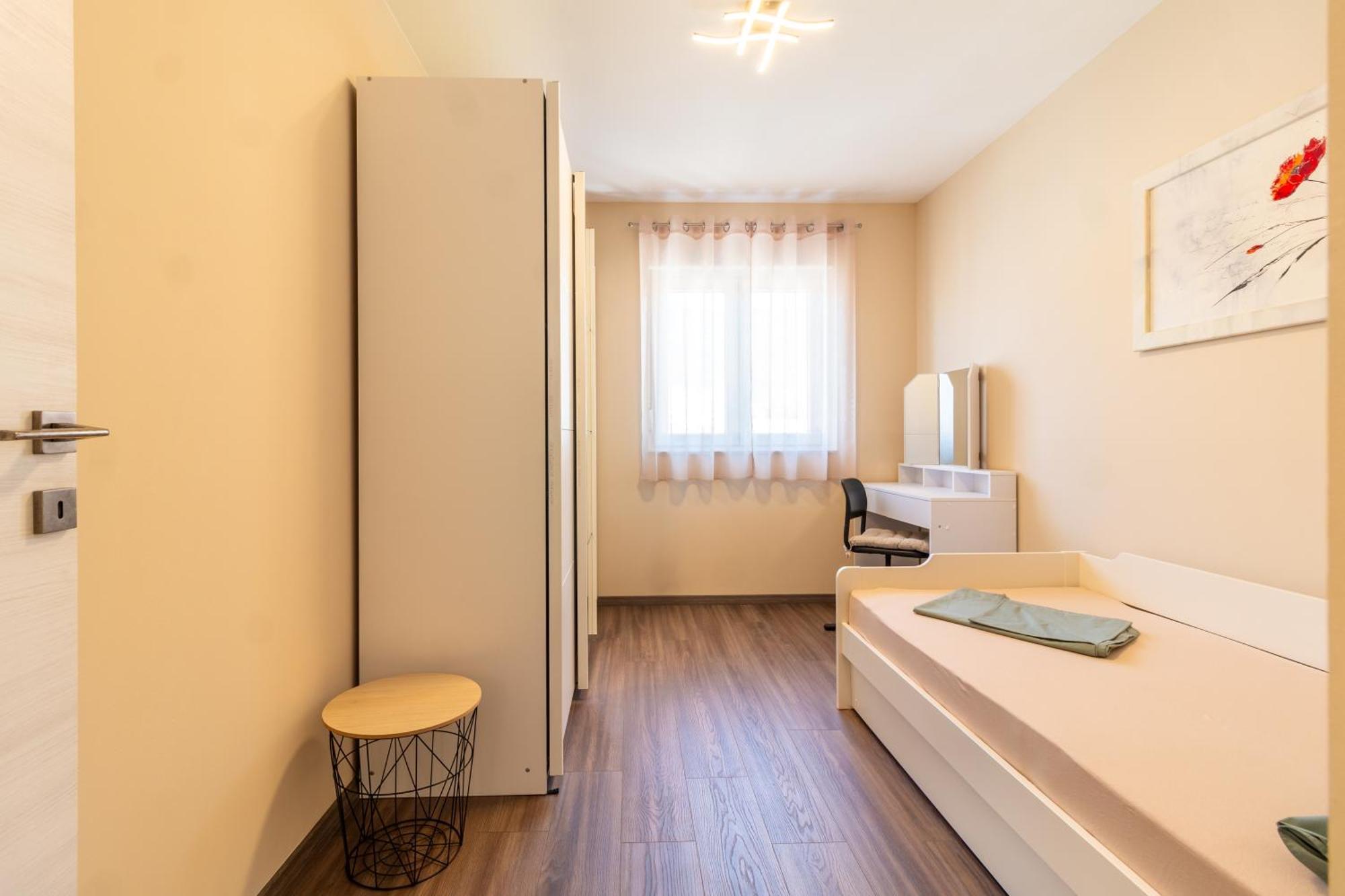 Apartmani Nela Kaštela Eksteriør bilde